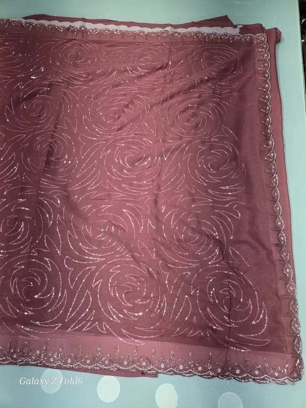shimmer_saree_plains_aree_with_heavy_hal_pallu_embroded_border_and_stone_wrok_on_border