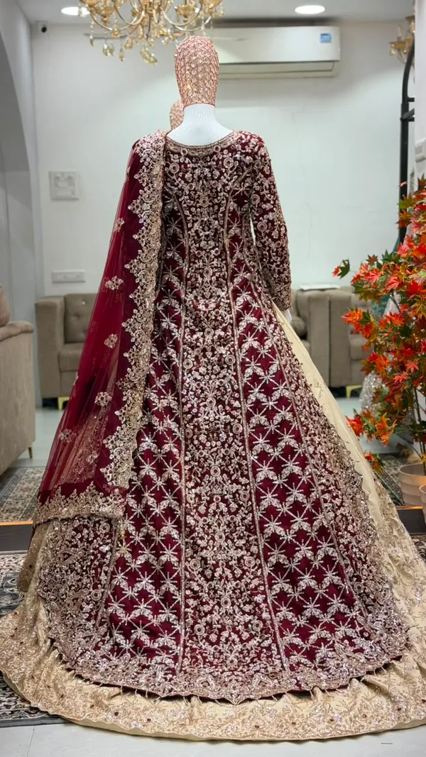 Unique_Bridal_Farsi_With_Tail_Cut_Top_And_Skirt_For_Women
