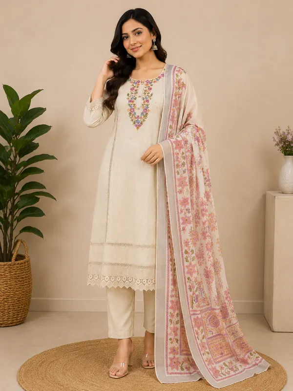 Cream_Cotton_Kurta_Set_For_Women