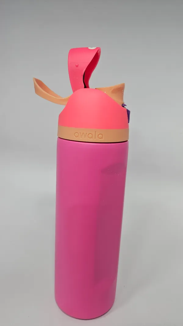 Pink_Capsule_Shape_Water_Bottle