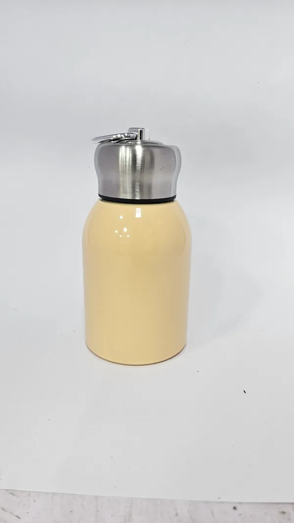Pale_Yellow_Fragrance_Perfume_Bottle