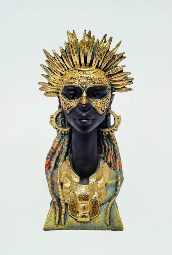 Gold_And_Black_Ornate_Bust_Sculpture