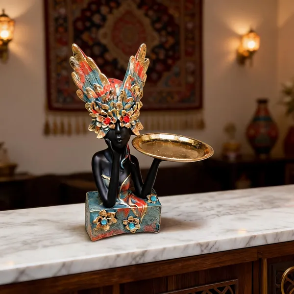 Resin_Gilded_Seer_With_Tray_Figurine