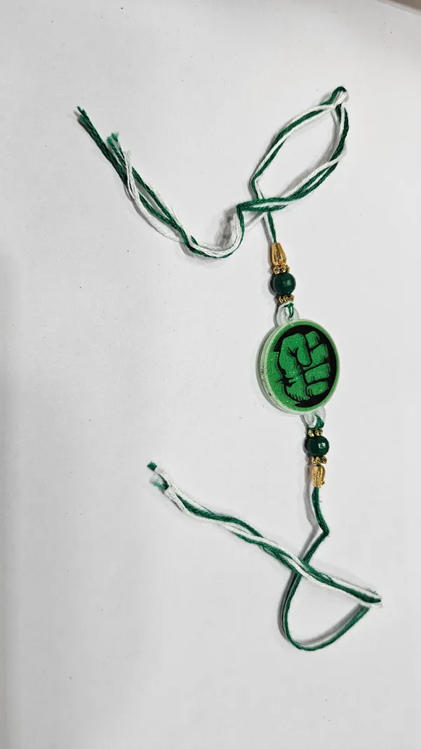 Green_Thread_Decorative_Rakhi_Bracelet_for_Brothers