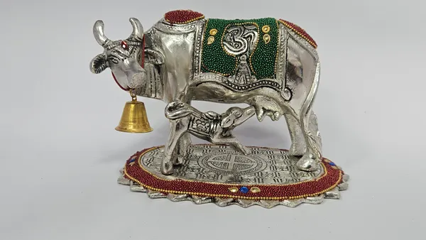 Silver-Tone_Cow_And_Calf_Figurine