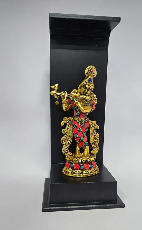 Black_Traditional_Krishna_Figurine_Display