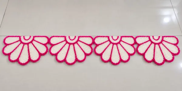 Pink_And_Off_White_Premium_Woolen_Half_Circle_Rangoli