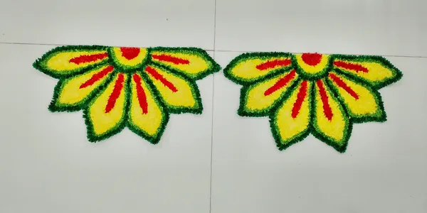 Green_Premium_Woolen_Half_Circle_Rangoli_