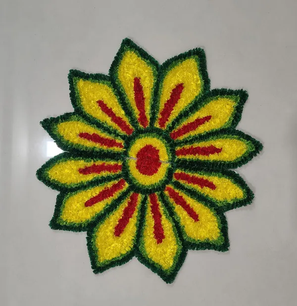Green_Premium_Woolen_Half_Circle_Rangoli_