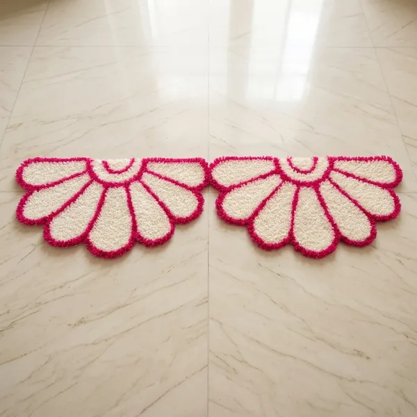 Pink_And_Off_White_Premium_Woolen_Half_Circle_Rangoli_