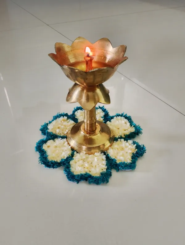 Green_And_Off_White_Premium_Woolen_Diya_Aasan_Pack_Of_6