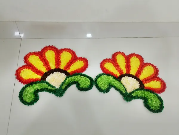 Red_And_Orange_Premium_Woolen_Flower_Rangoli_Pack_Of_2