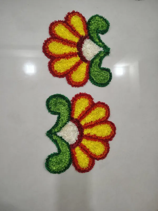 Red_And_Orange_Premium_Woolen_Flower_Rangoli_Pack_Of_2