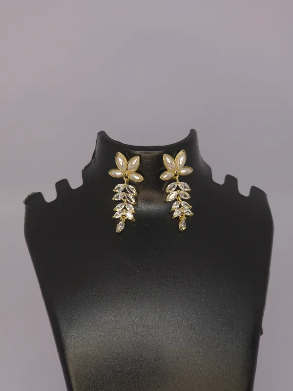 Gold_Tone_Floral_Leaf_Drop_Earrings