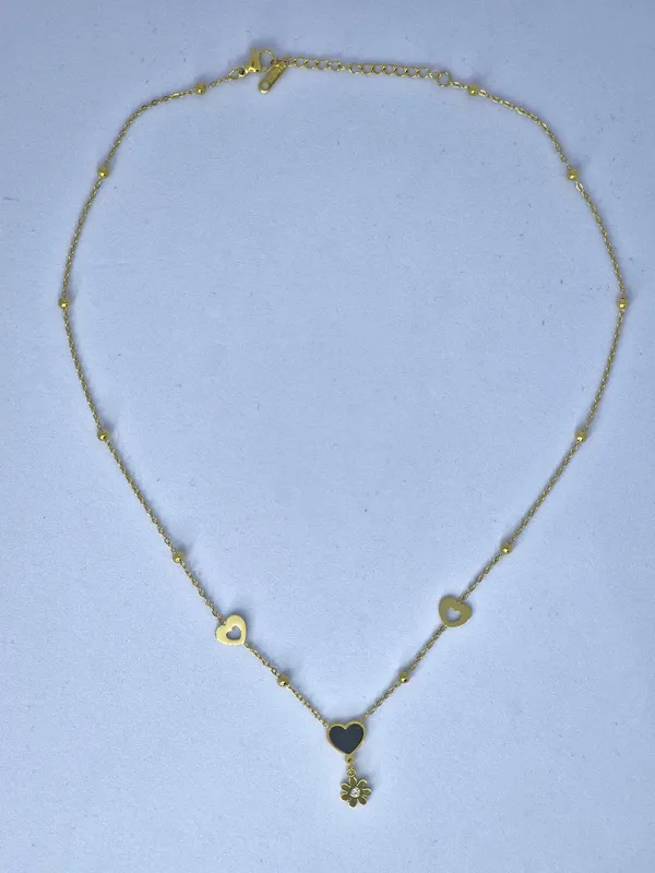 Gold_Tone_Heart_Flower_Pendant_Necklace_For_Women