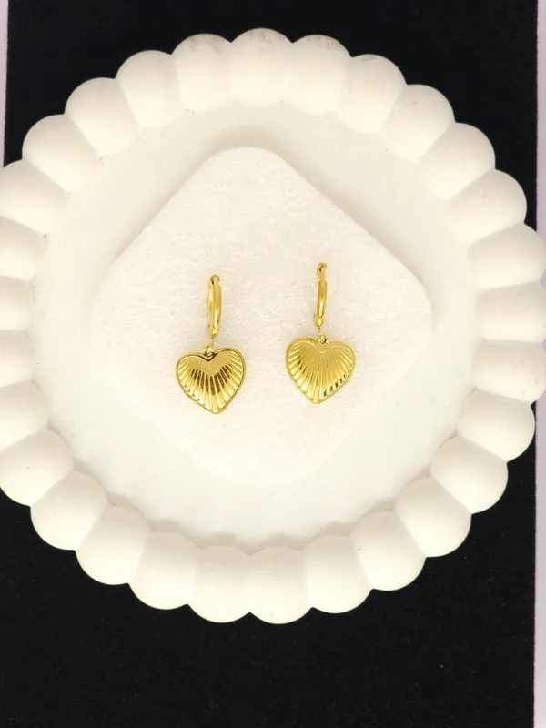 Gold_Tone_Heart_Drop_Earrings_For_Women