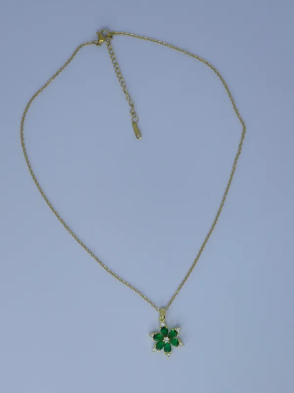 Gold_Tone_Green_Floral_Pendant_Necklace_For_Women