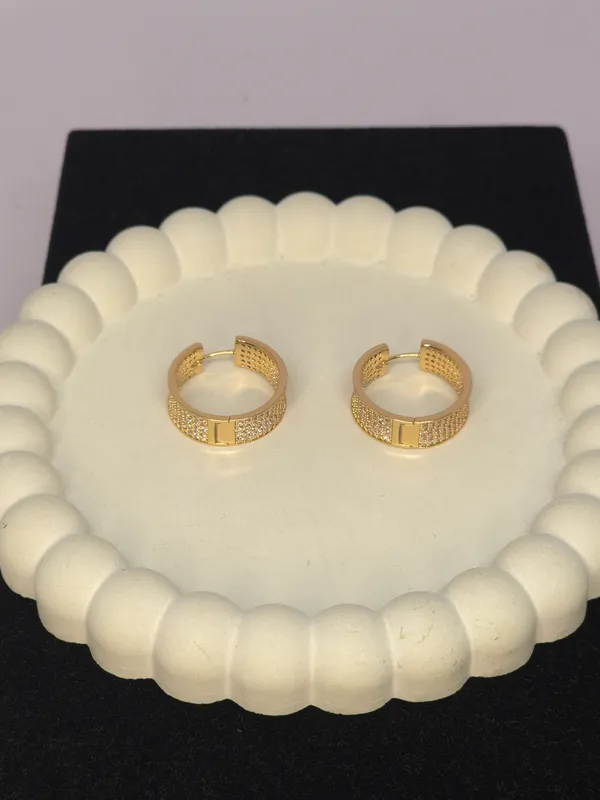 Gold_Tone_Textured_And_Plain_Ring_Set_For_Adults