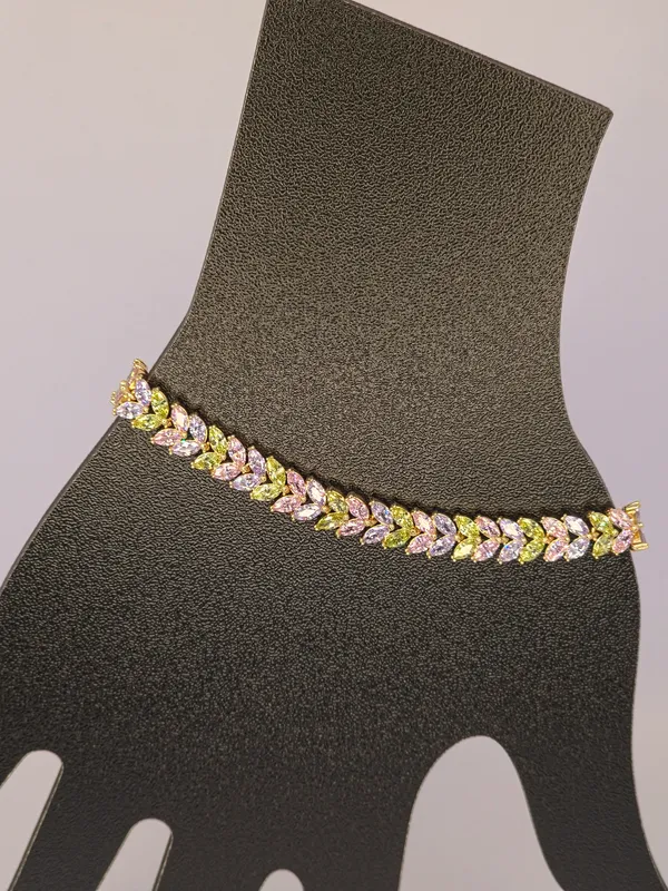 Gold_Tone_Pink_Floral_Stone_Necklace