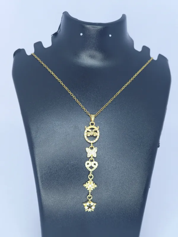 Gold_Tone_Pendant_Necklace_For_Women