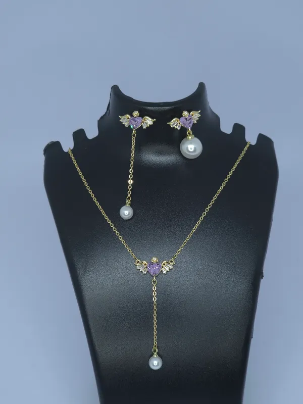 Gold_Tone_Heart_Pendant_Necklace_Set_For_Women