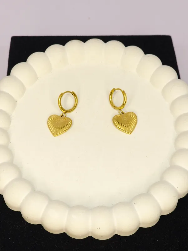 Gold_Tone_Heart_Drop_Earrings_For_Women