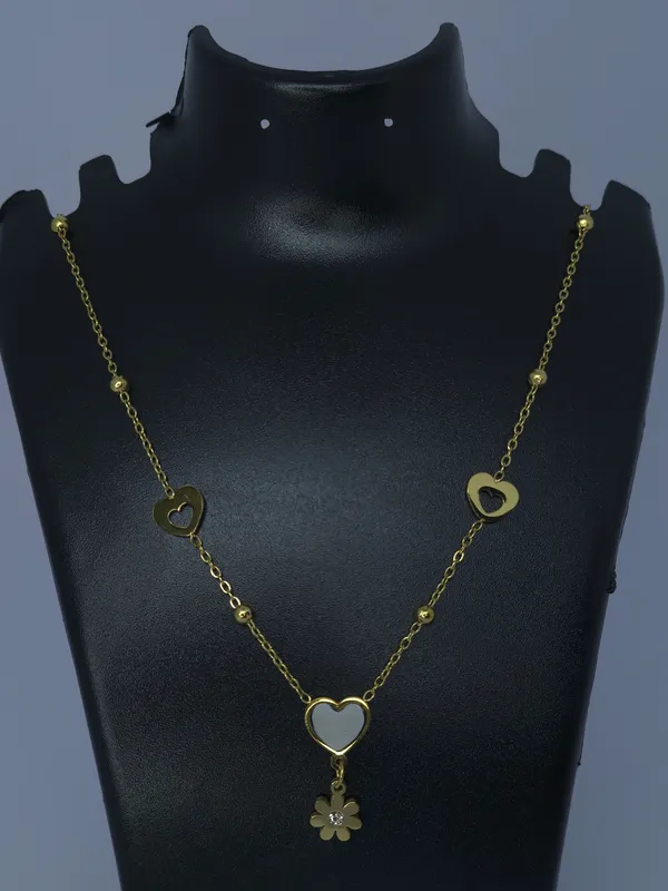 Gold_Tone_Heart_Flower_Pendant_Necklace_For_Women