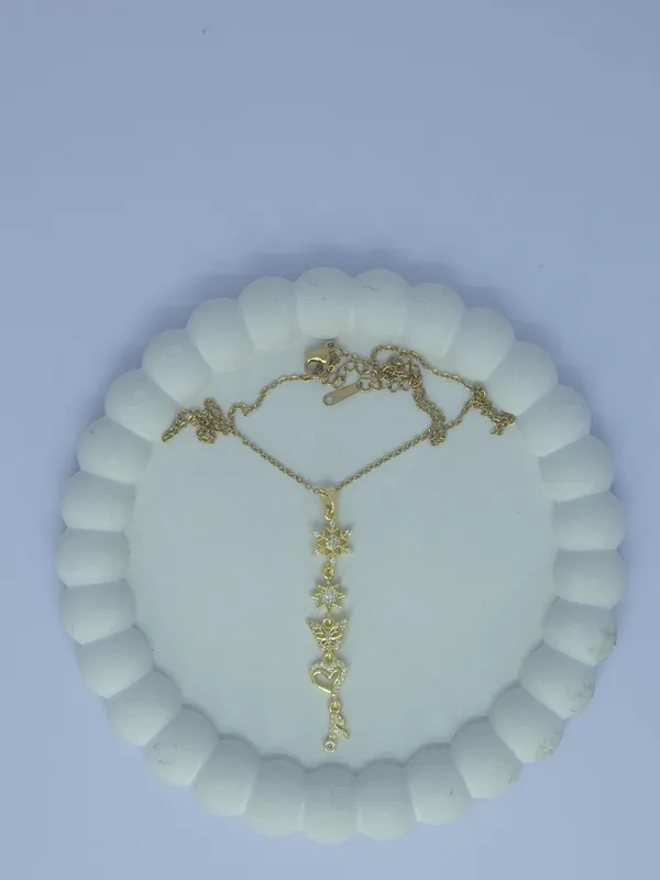Gold_Tone_Layered_Pendant_Necklace_For_Women