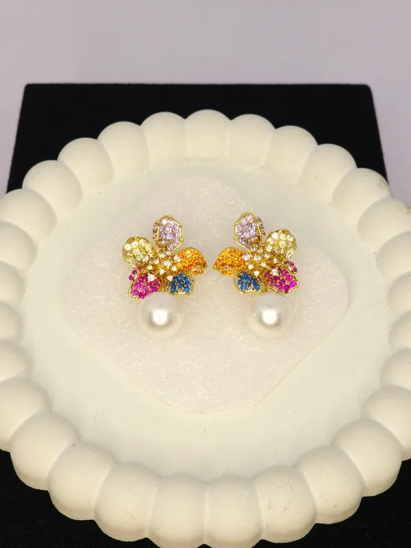 Gold_Tone_Multicolour_Floral_Pearl_Stud_Earrings_For_Women
