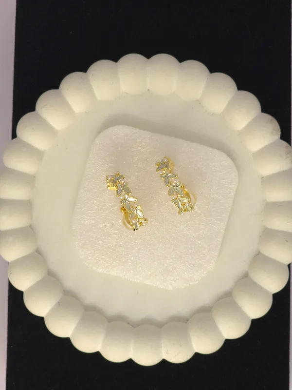 Gold_Tone_Floral_Hoop_Earrings_For_Women