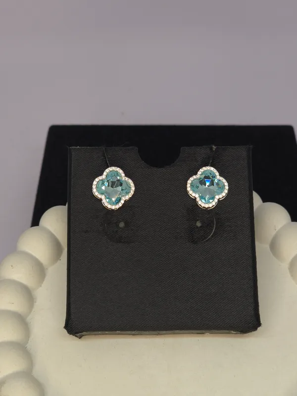 Silver_Tone_Clover_Stud_Earrings_For_Women