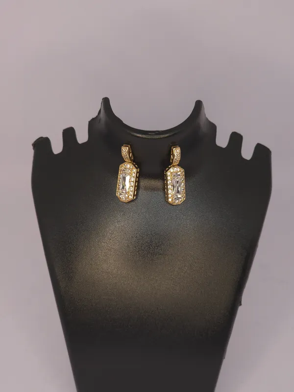 Gold_Tone_Crystal_Drop_Earrings_For_Women
