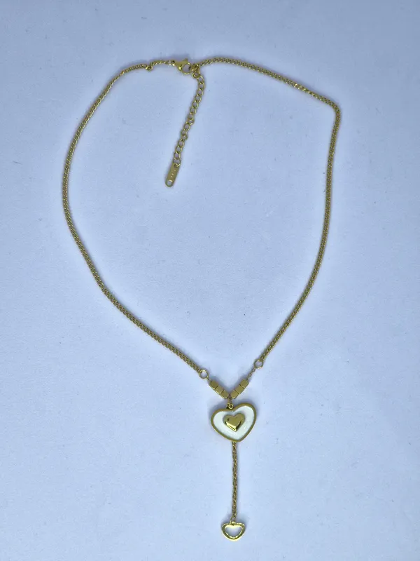 Gold_Tone_Heart_Pendant_Necklace_For_Women