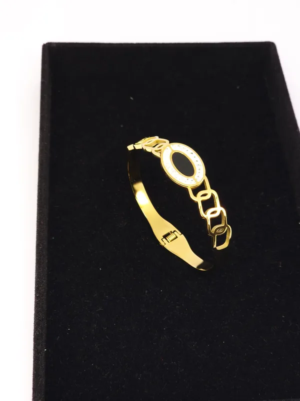 Gold_Tone_Oval_Stone_Bracelet_For_Women