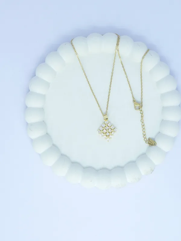 Gold_Tone_Stone_Pendant_Necklace_For_Women
