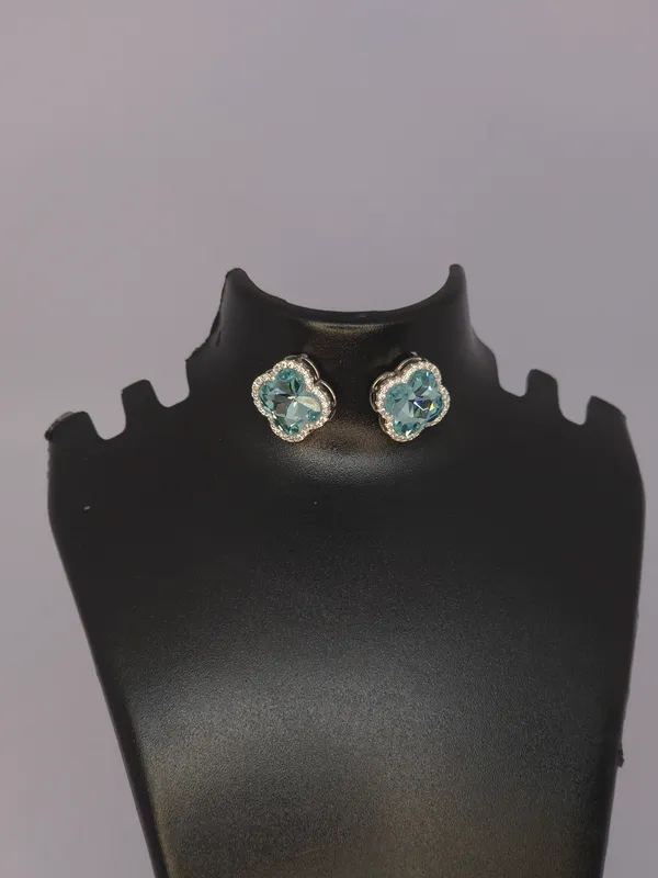 Silver_Tone_Clover_Stud_Earrings_For_Women