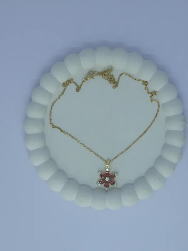 Gold-Tone_Floral_Pendant_Necklace_For_Women