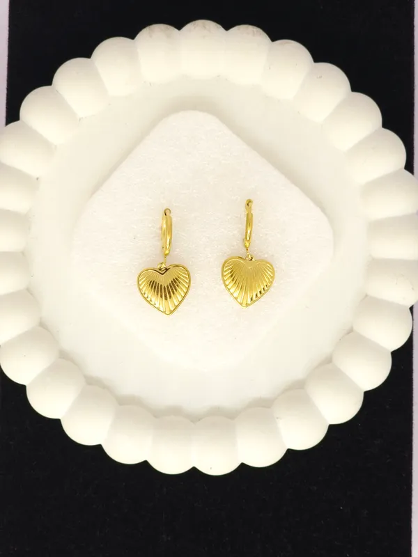 Gold_Tone_Heart_Drop_Earrings_For_Women