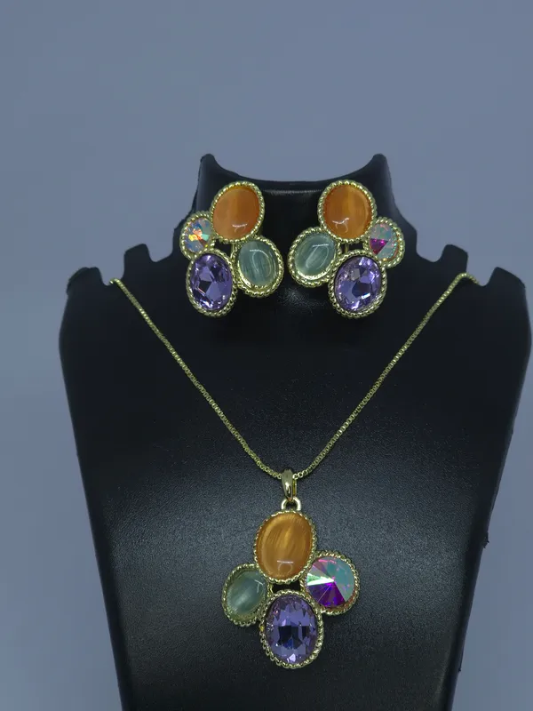Gold_Tone_Multicolor_Stone_Necklace_And_Earrings_Set