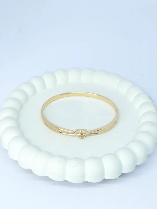 Gold_Tone_Steel_Heart_Centrepiece_Bangle_Bracelet_For_Women