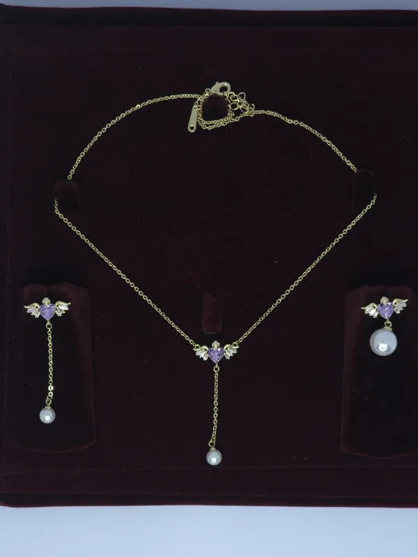 Gold_Tone_Heart_Pendant_Necklace_Set_For_Women