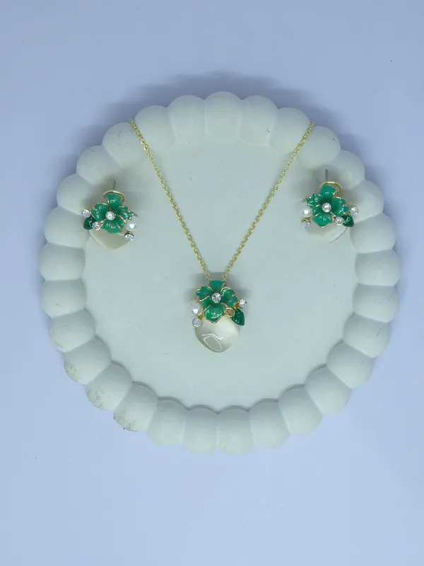 Green_Beaded_Floral_Necklace_And_Earrings_Set_For_Women