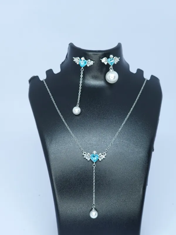 Silver_Tone_Blue_Heart_Necklace_And_Earrings_Set_For_Women