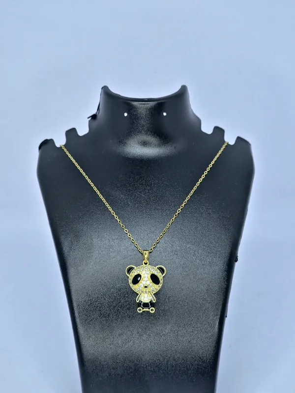 Gold-Tone_Panda_Pendant_Necklace_For_Women