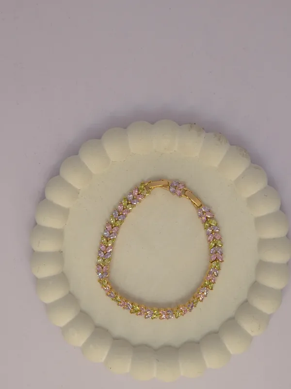Gold_Tone_Pink_Floral_Stone_Necklace