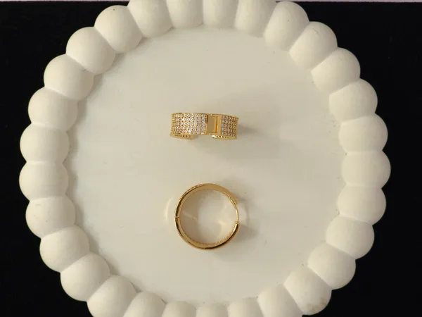 Gold_Tone_Textured_And_Plain_Ring_Set_For_Adults
