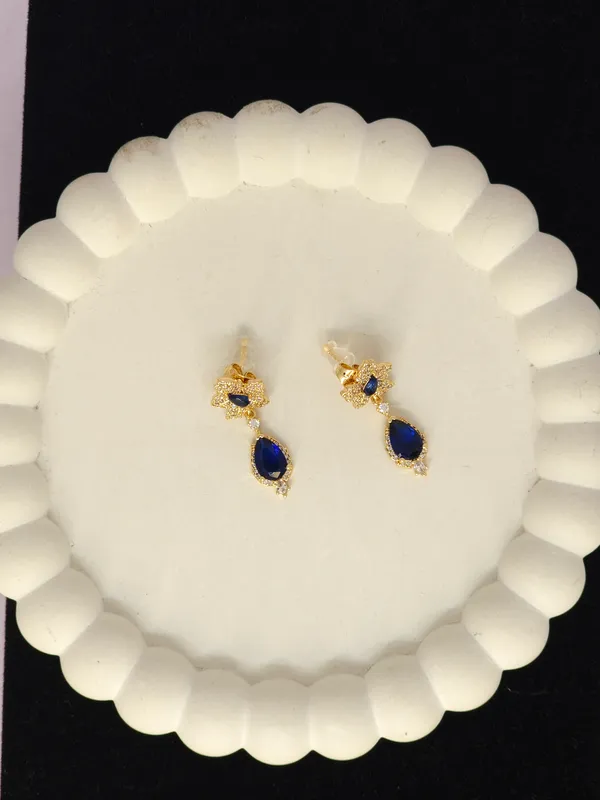 Gold-Tone_Floral_Drop_Earrings_For_Women