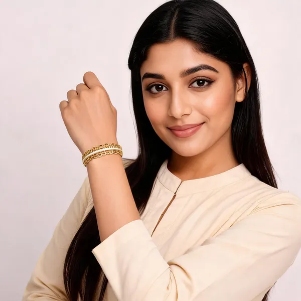 Gold_Tone_Rhinestone_Link_Bangle_For_Women