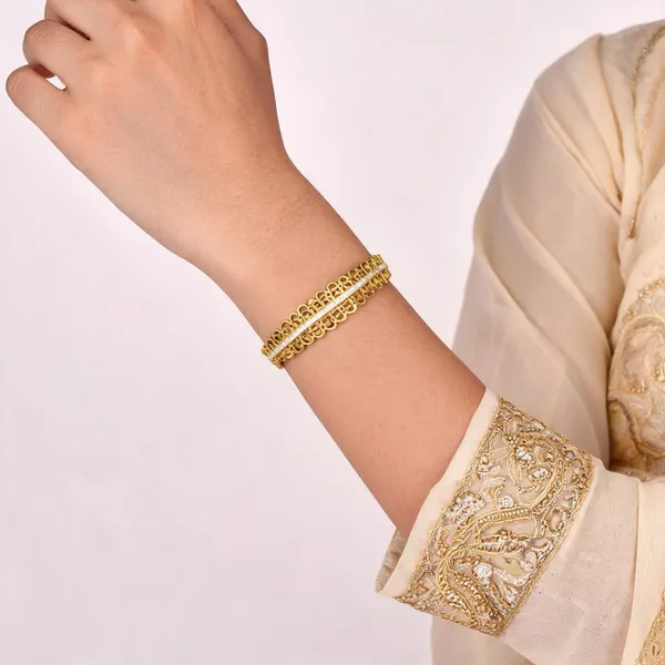 Gold_Tone_Rhinestone_Link_Bangle_For_Women