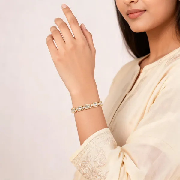 Gold_Tone_Geometric_Stone_Bracelet_For_Women